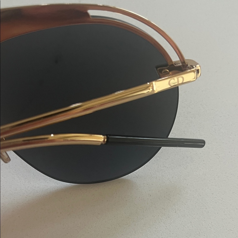 DIOR SUNGLASSES - Picture 3 of 4